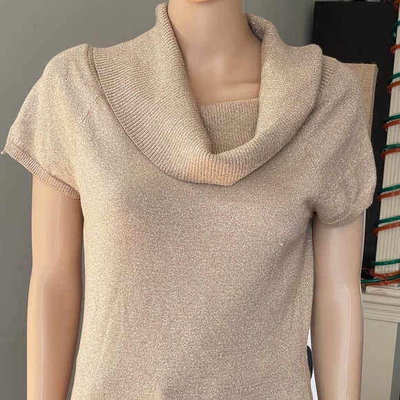 Express Gold Metallic Top Size Large - Picture 3 of 6